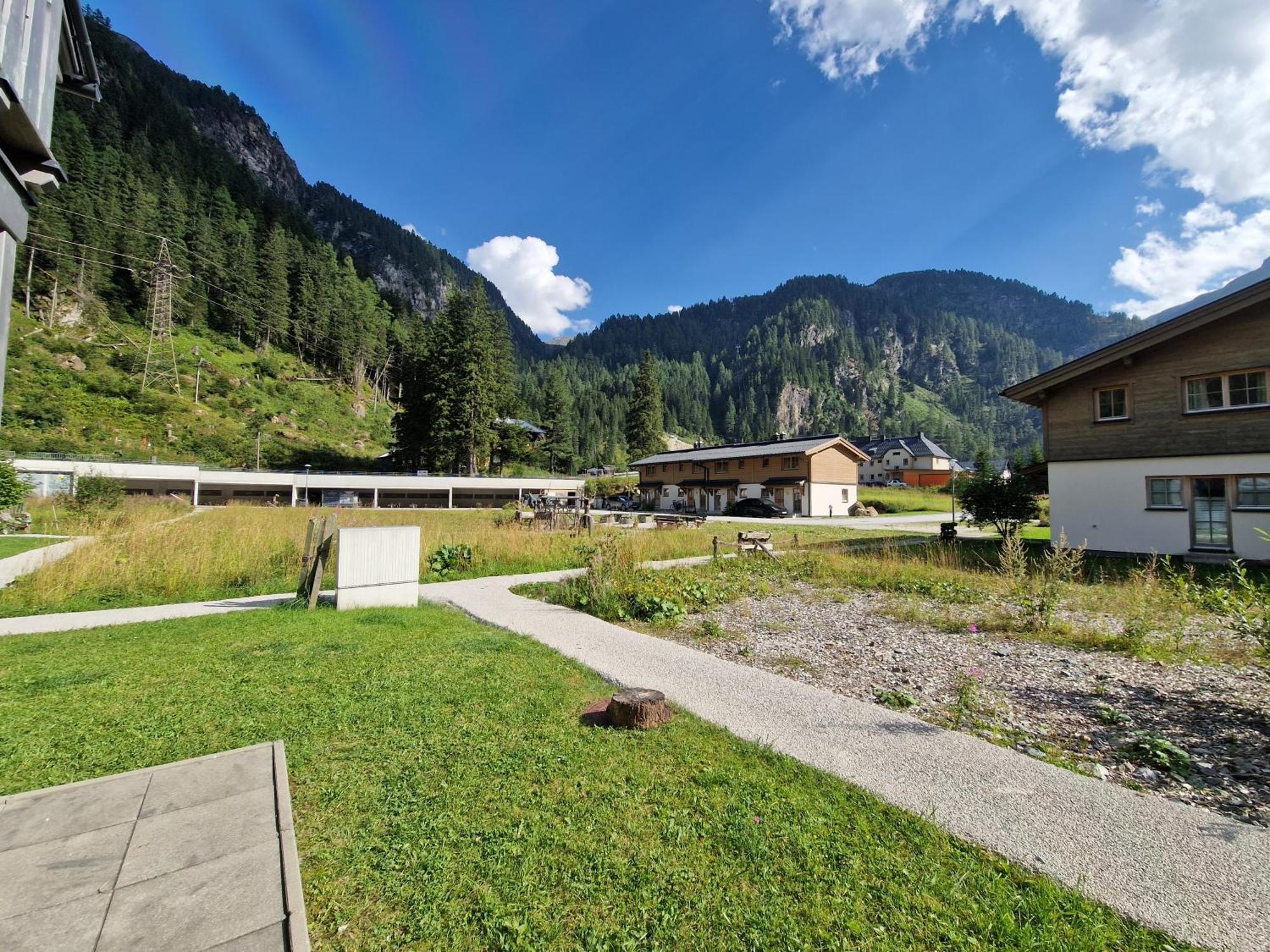Tauerndorf Enzingerboden Ski In&Out - Steinbock Lodges Exterior foto