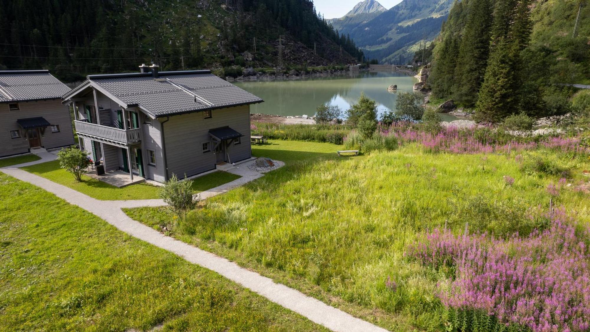 Tauerndorf Enzingerboden Ski In&Out - Steinbock Lodges Exterior foto